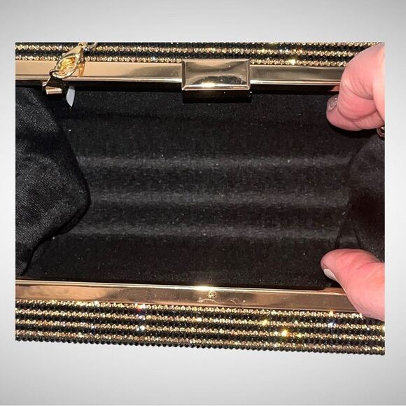 New J Black “No Limit…Yolo” Credit Card Rhinestone Clutch with Chain Purse - Picture 6 of 6